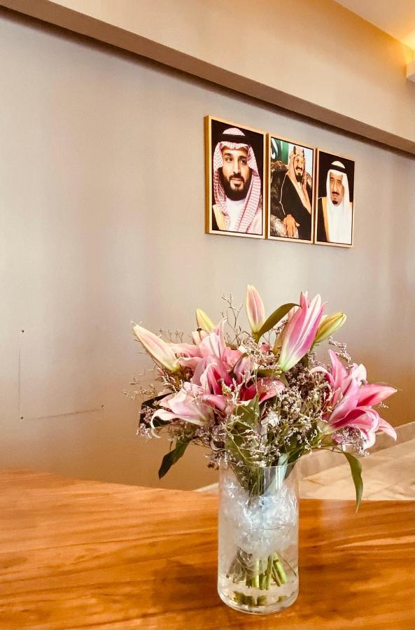 Hdb Hotel Sahafa فندق هدب الصحافه 利雅德 外观 照片